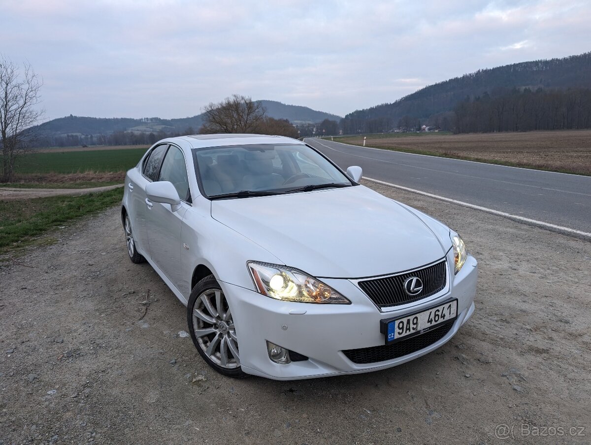 Prodám Lexus IS 250