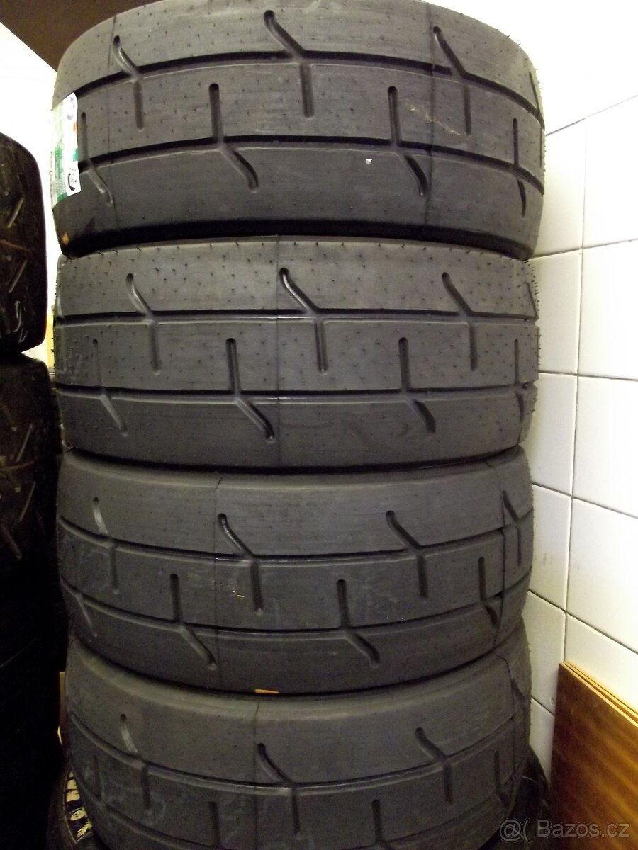 Semislick 195/50R15