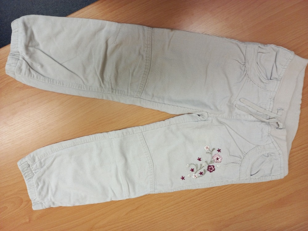 Zateplené manšetrové kalhoty zn. C&A vel. 116