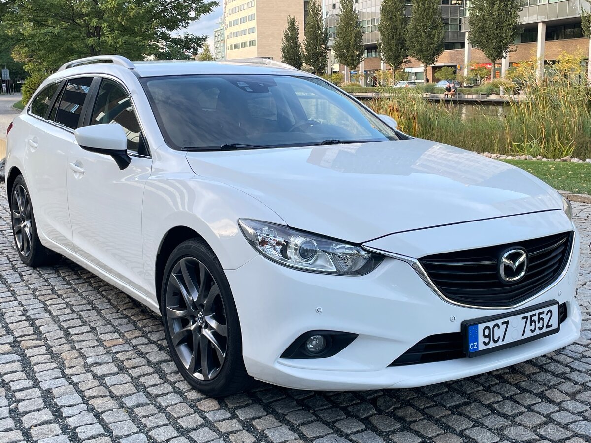 Mazda 6 2.0i 121KW AUTOMAT SENZORY TAŽNÉ VÝHŘEV SERVISKA