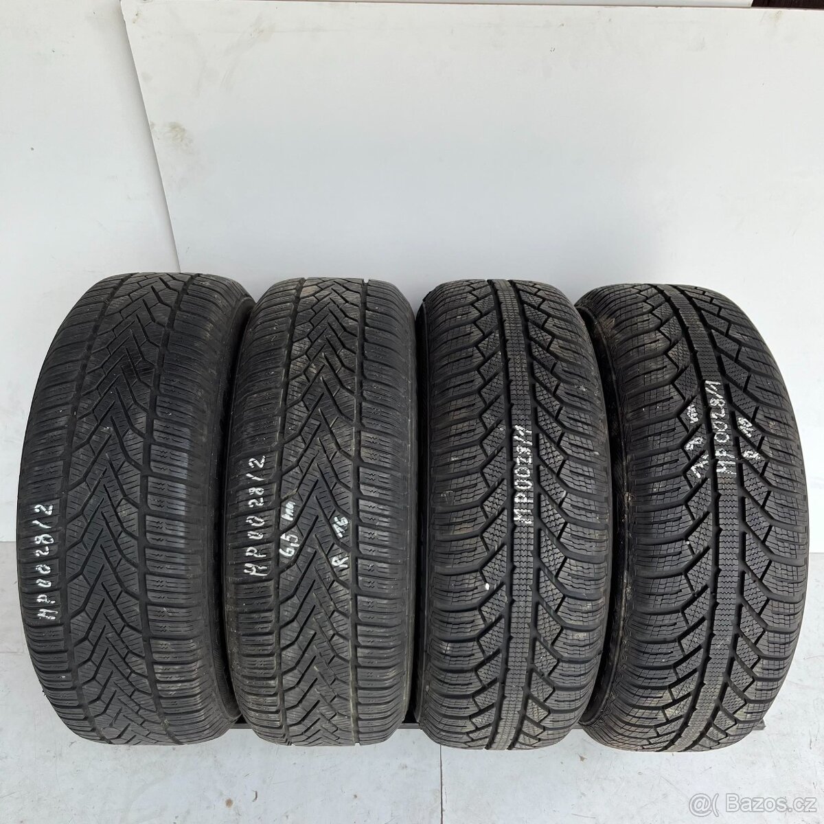 ZIMNÍ PNEUMATIKY 215/65R16 SEMPERIT 7.8mm