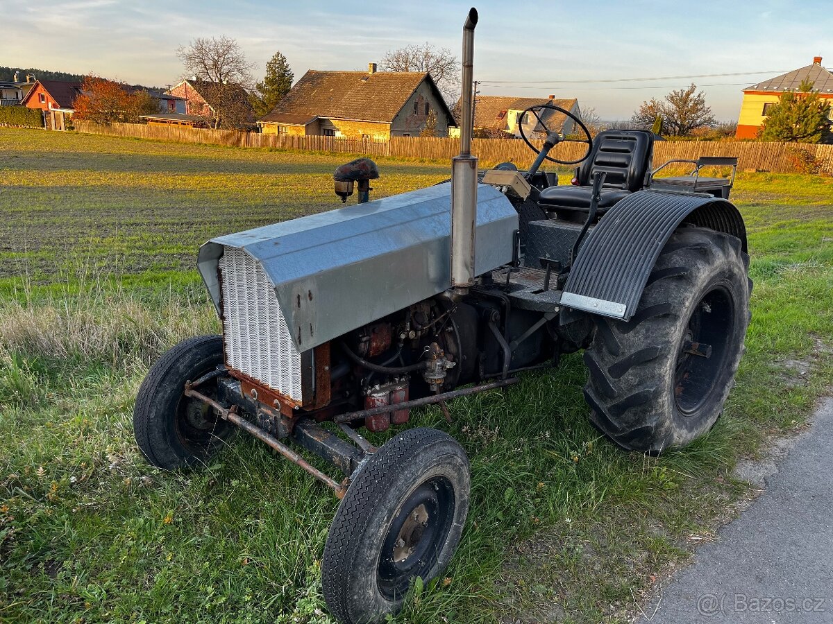 Zetor 25 a hybrid