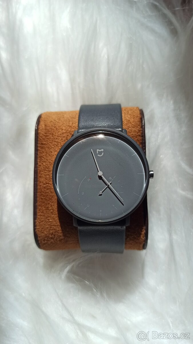 Unisex šedé chytré hodinky Xiaomi Mijia Quartz