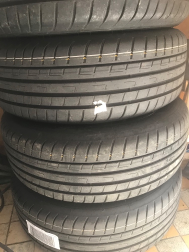 NOVÉ- GOODYEAR EAGLE F1 225/50 R18