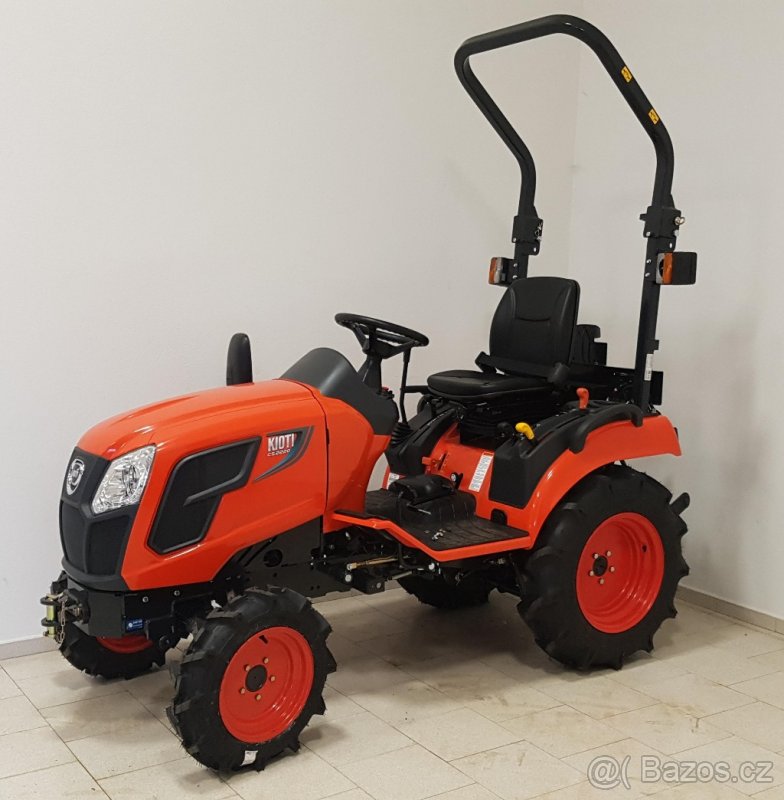 Malotraktor Kioti CS2220