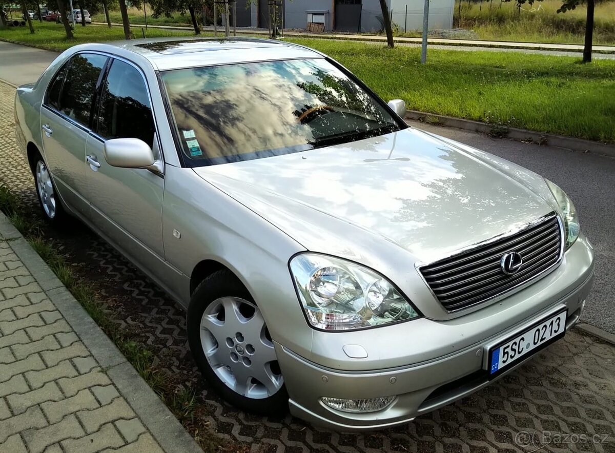 226.000km, Lexus LS430, Bez koroze-Vzduch-Masáž-Servis 60k