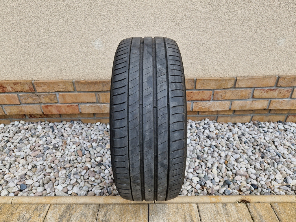 1 ks letní pneu Michelin Primacy 3 215/50 R17