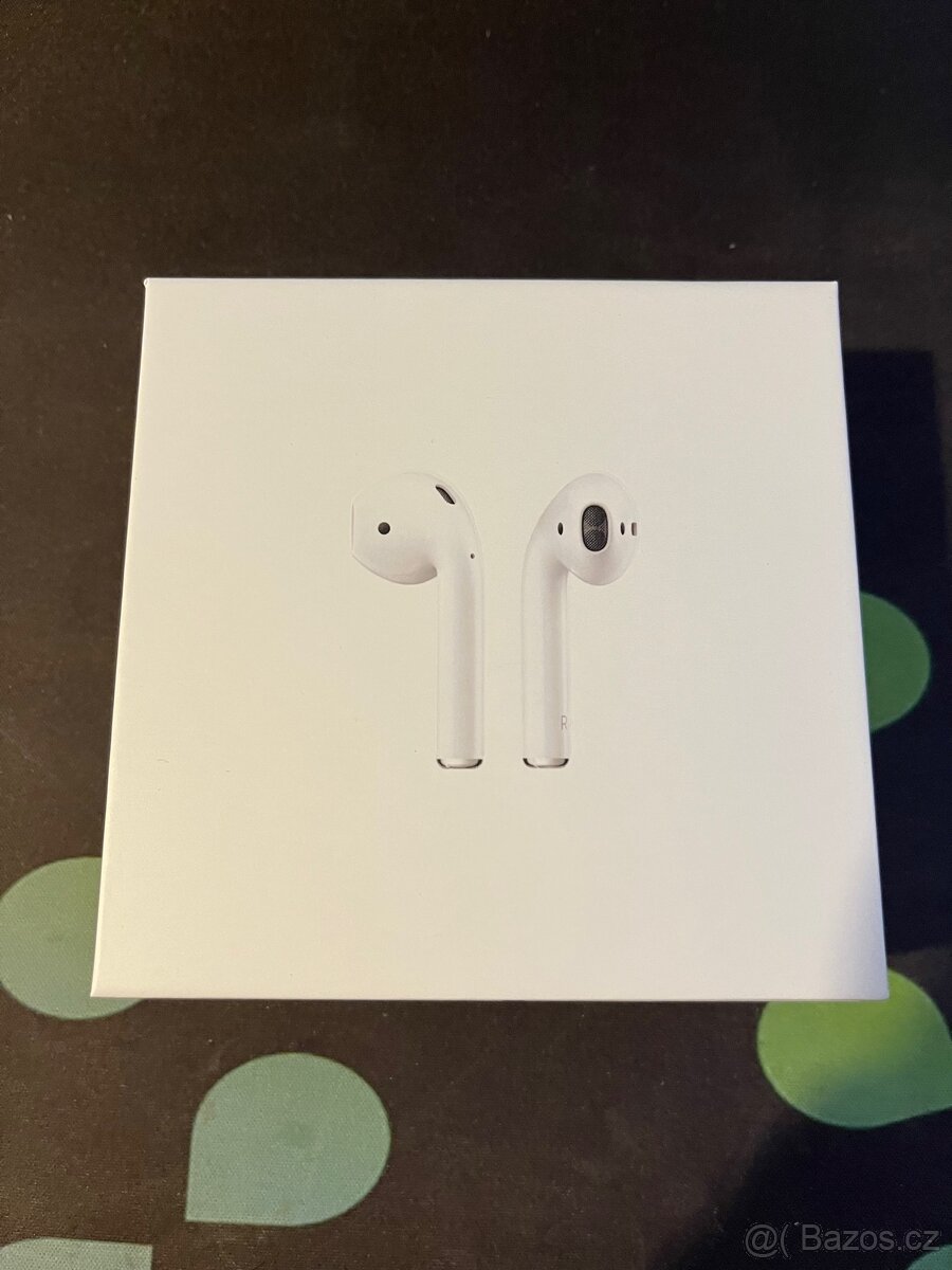 Apple AirPods 2