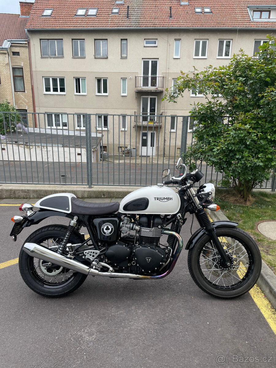 Triumph Thruxton 900