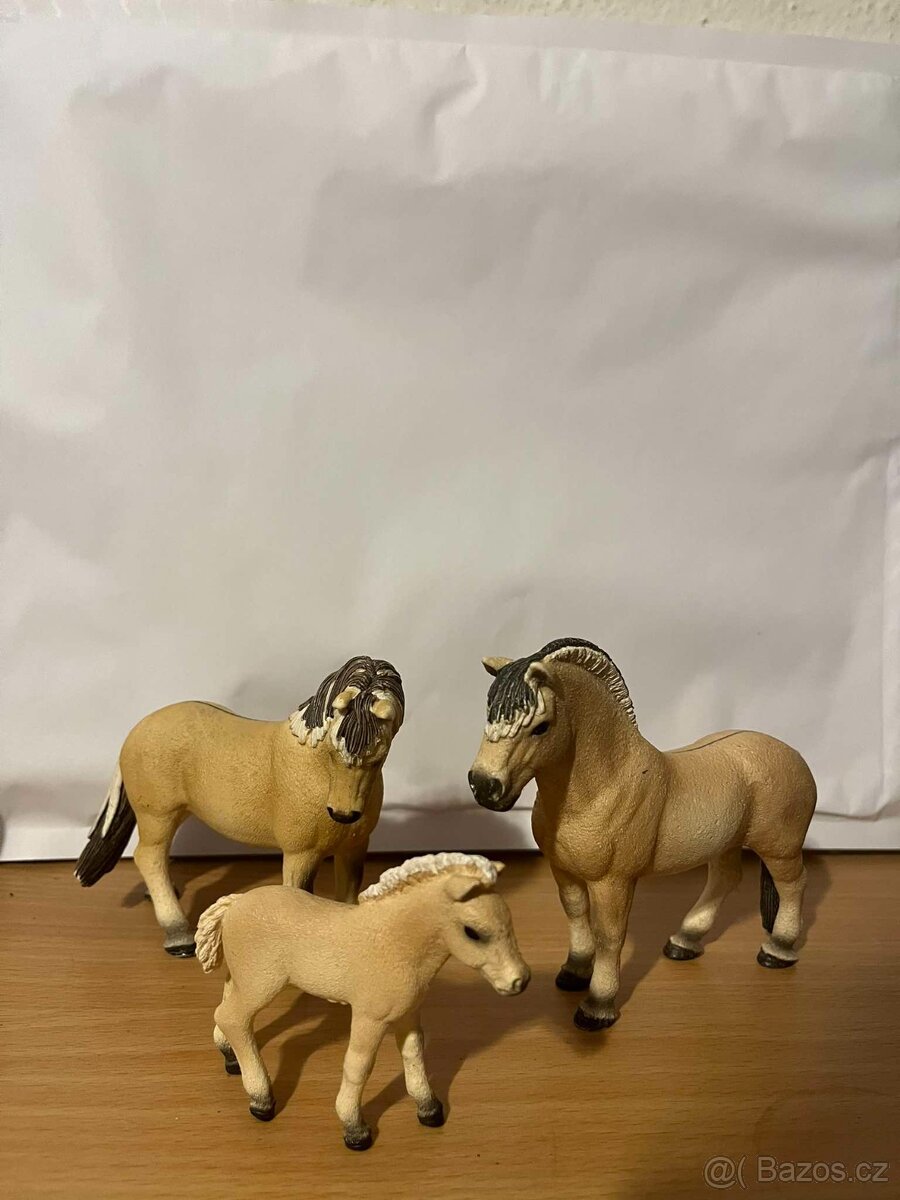 Schleich fjordi