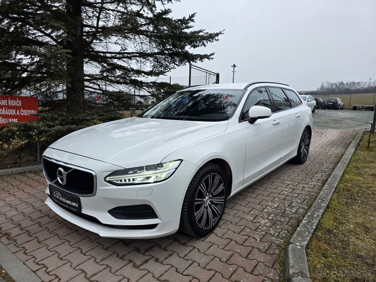 Volvo V90 D3 kombi 2017 -SERVIS VOLVO-WEBASTO- 287 tkm