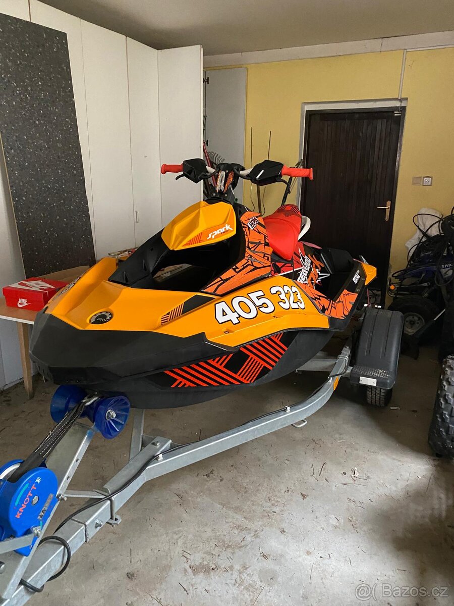 Sea-Doo Spark Trixx, 2up.