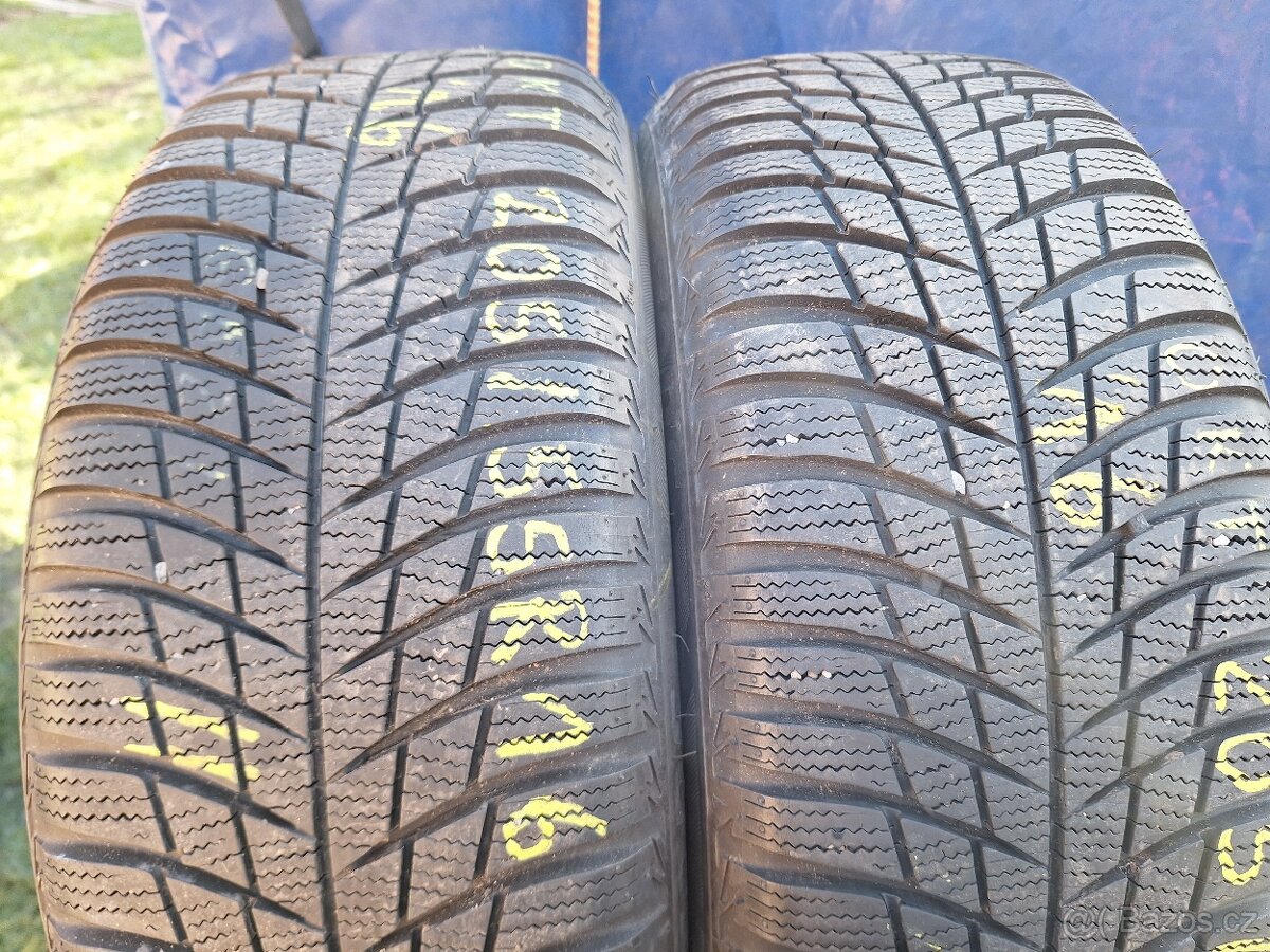 Prodám zimní pneu 205/55/16 Bridgestone