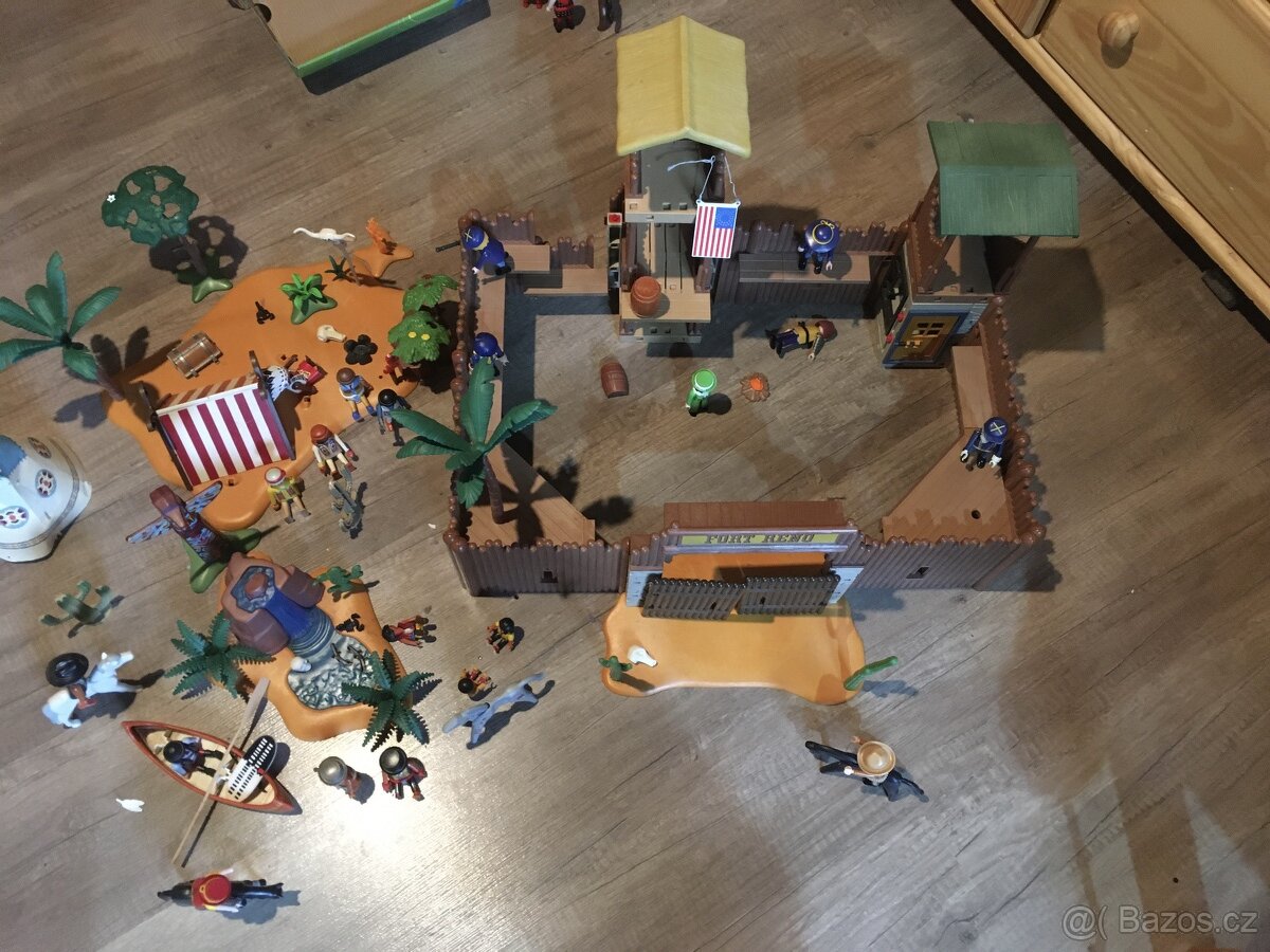 play mobil fort reno + indianska vesnice + lupici