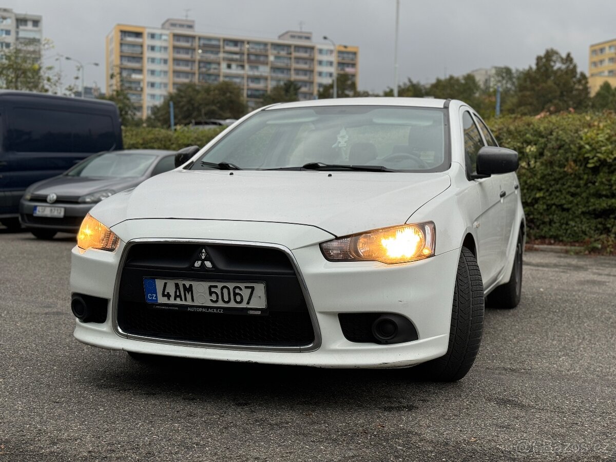 Mitsubishi lancer 1.6 benzin