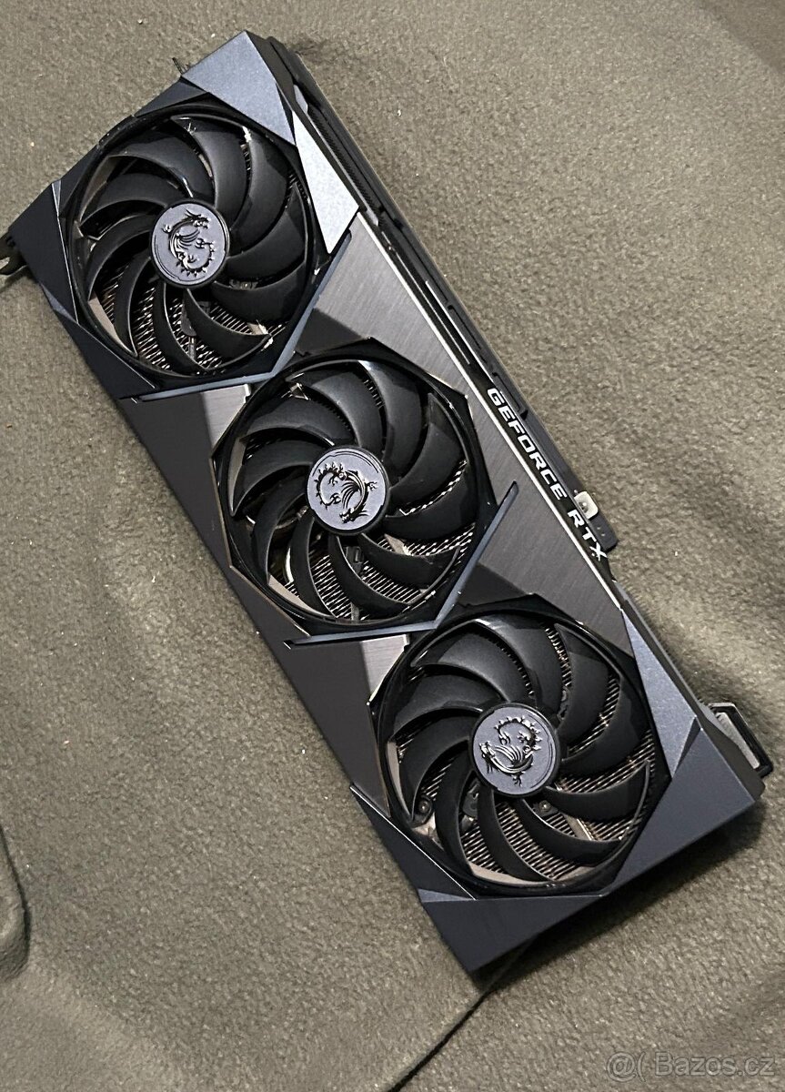 Grafická karta GeForce RTX 3080 Suprim X