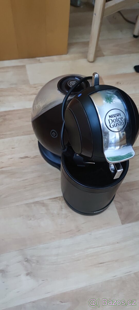 Kavovar dolce gusto krups