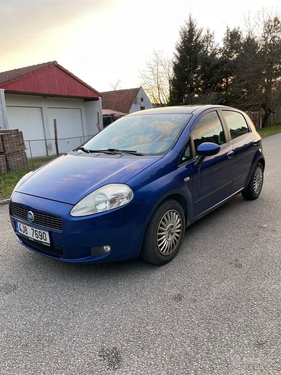 Fiat Punto 1.2i 48kW 5dvéř STK 2026