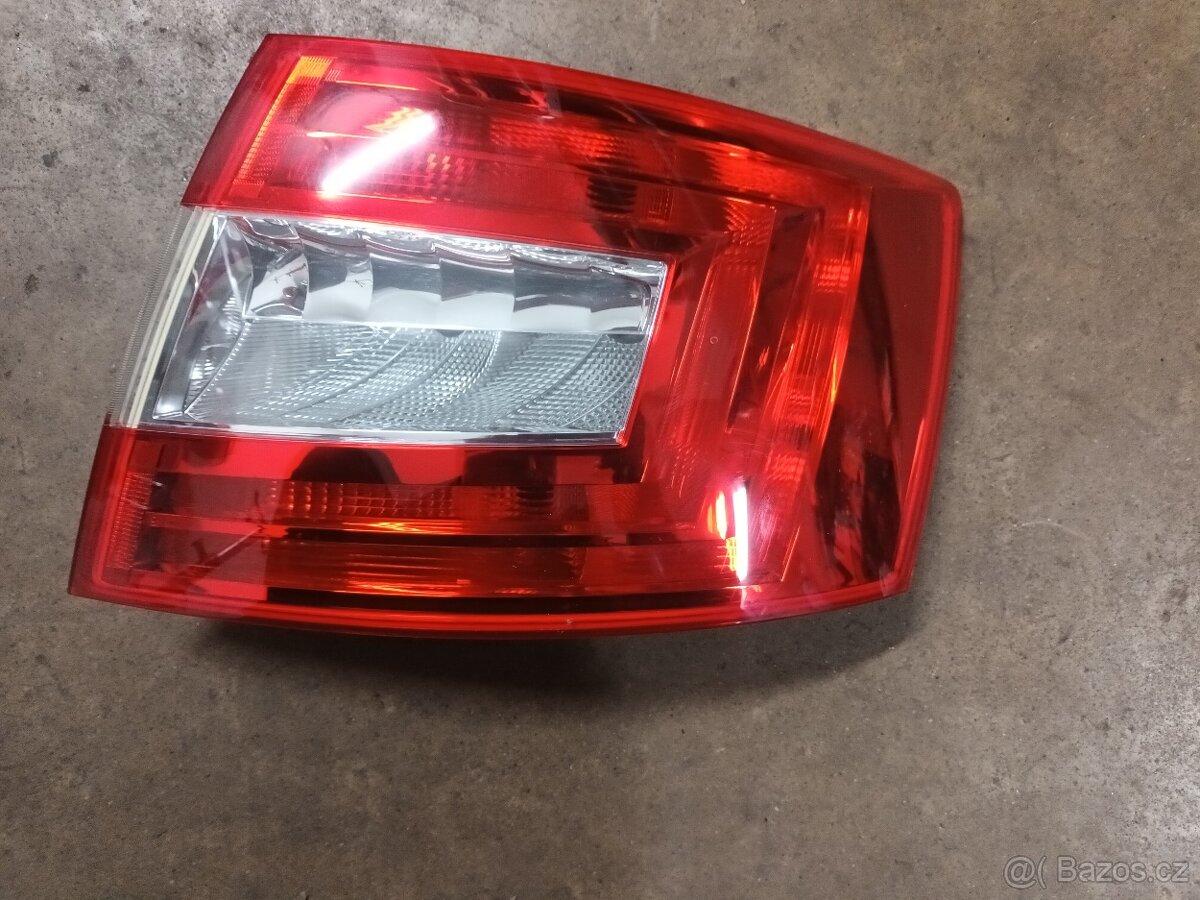 Prava zadni lampa Škoda Octavia 3