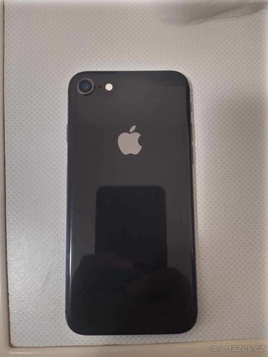 Prodám iphone 8 64gb