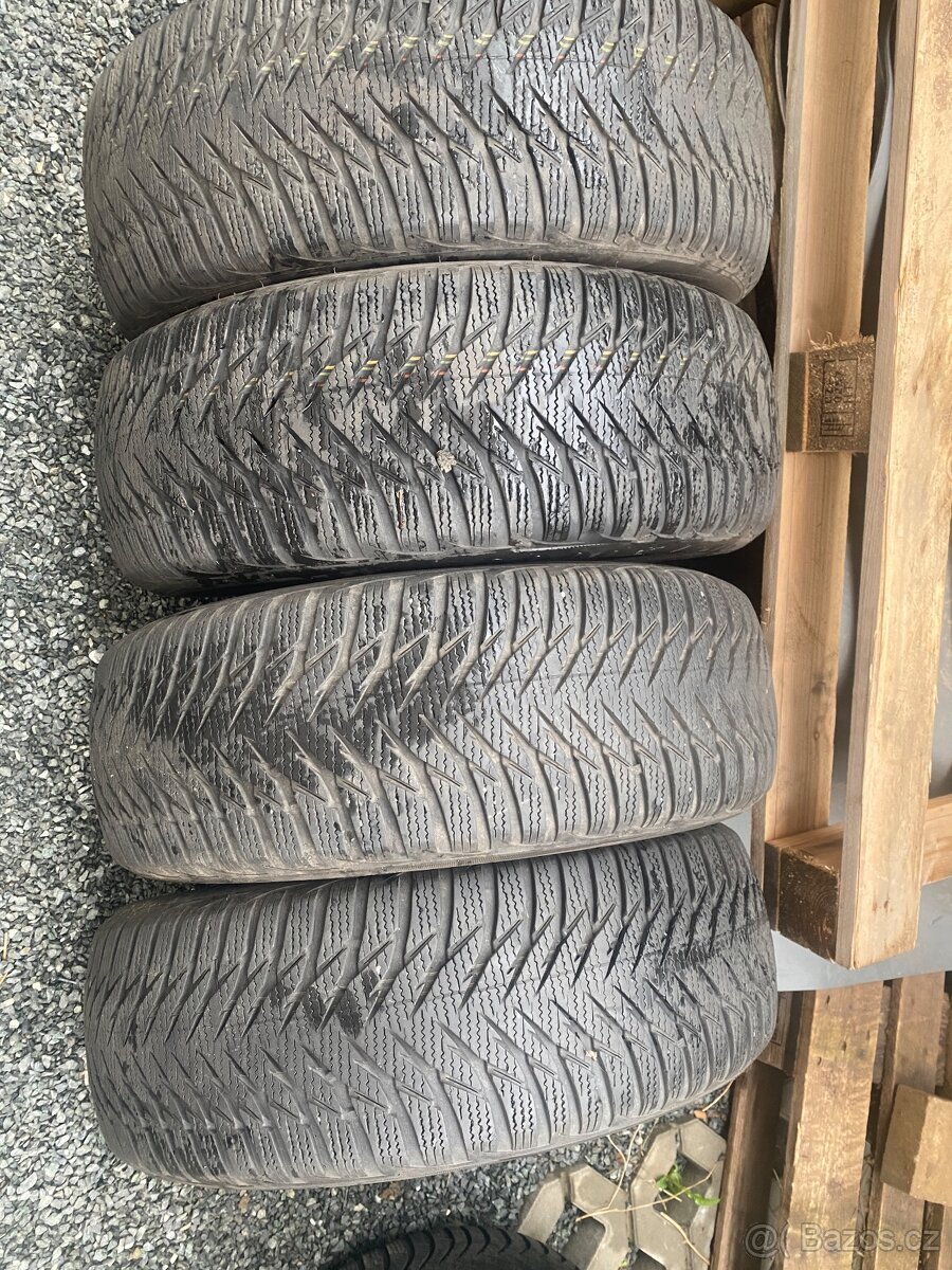 Zimní pneu 205/55/R16 Good Year