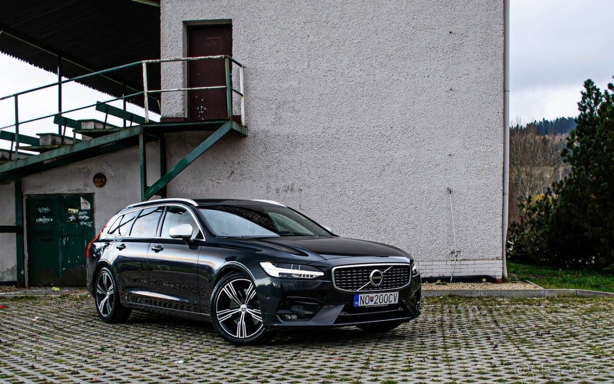 Volvo V90 D5 2.0L R-Design 4x4