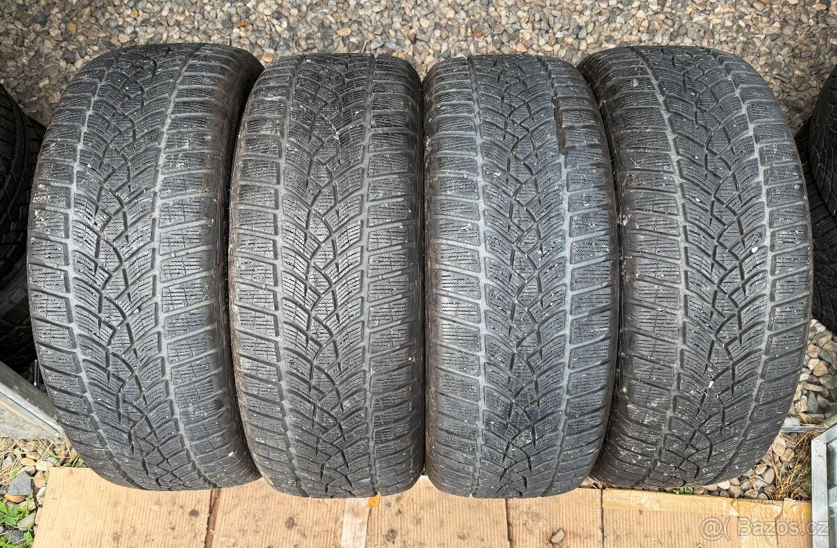 235/45/20 - Goodyear zimní sada pneu