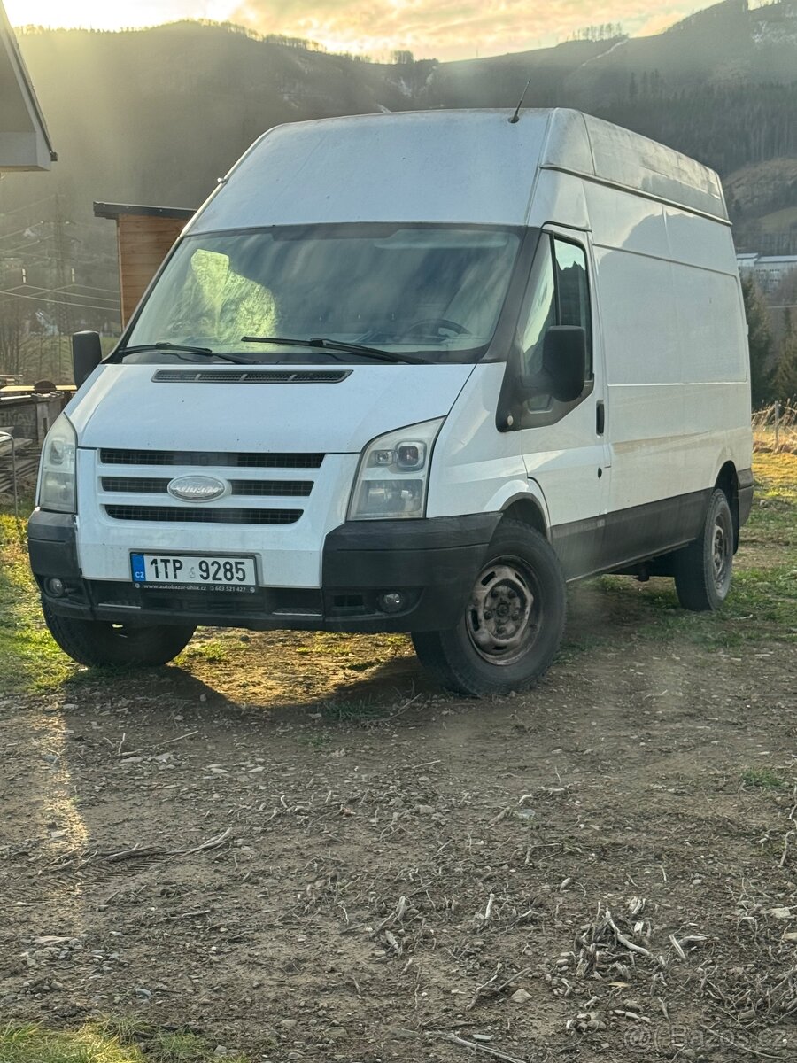 Ford transit na opravu