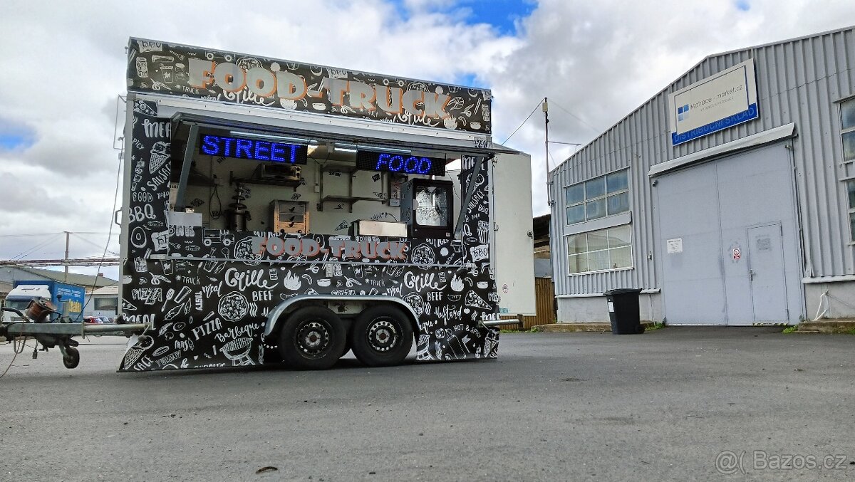 Pojízdné občerstvení Food Truck  top stav Saris