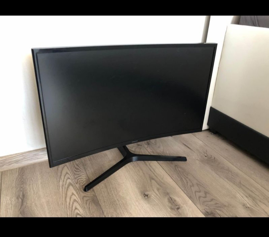 Herni Monitor Samsung 27"