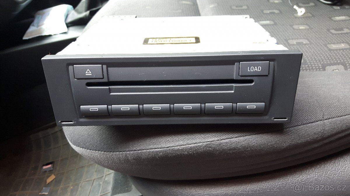 CD changer na 6 CD škoda Octavia 2