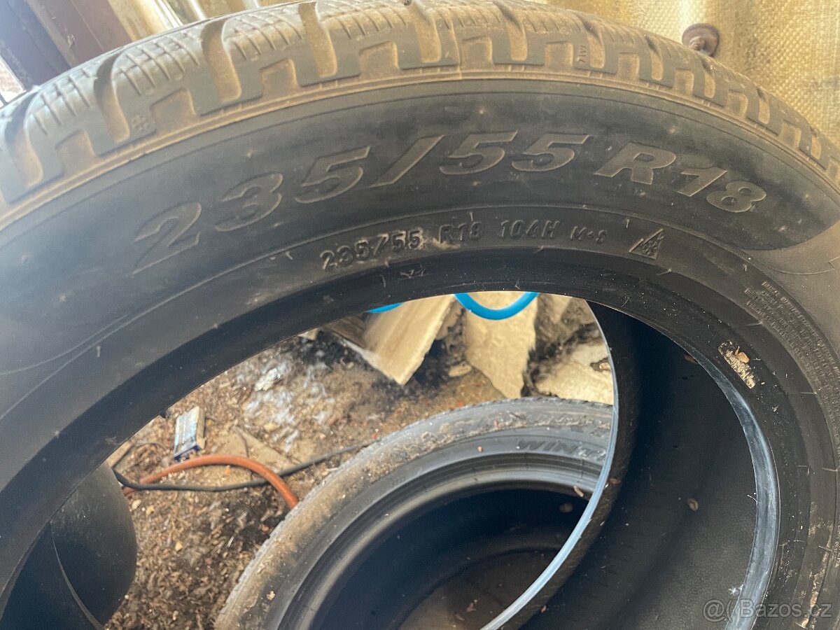 Zimní pneu pirelli 235/55/18