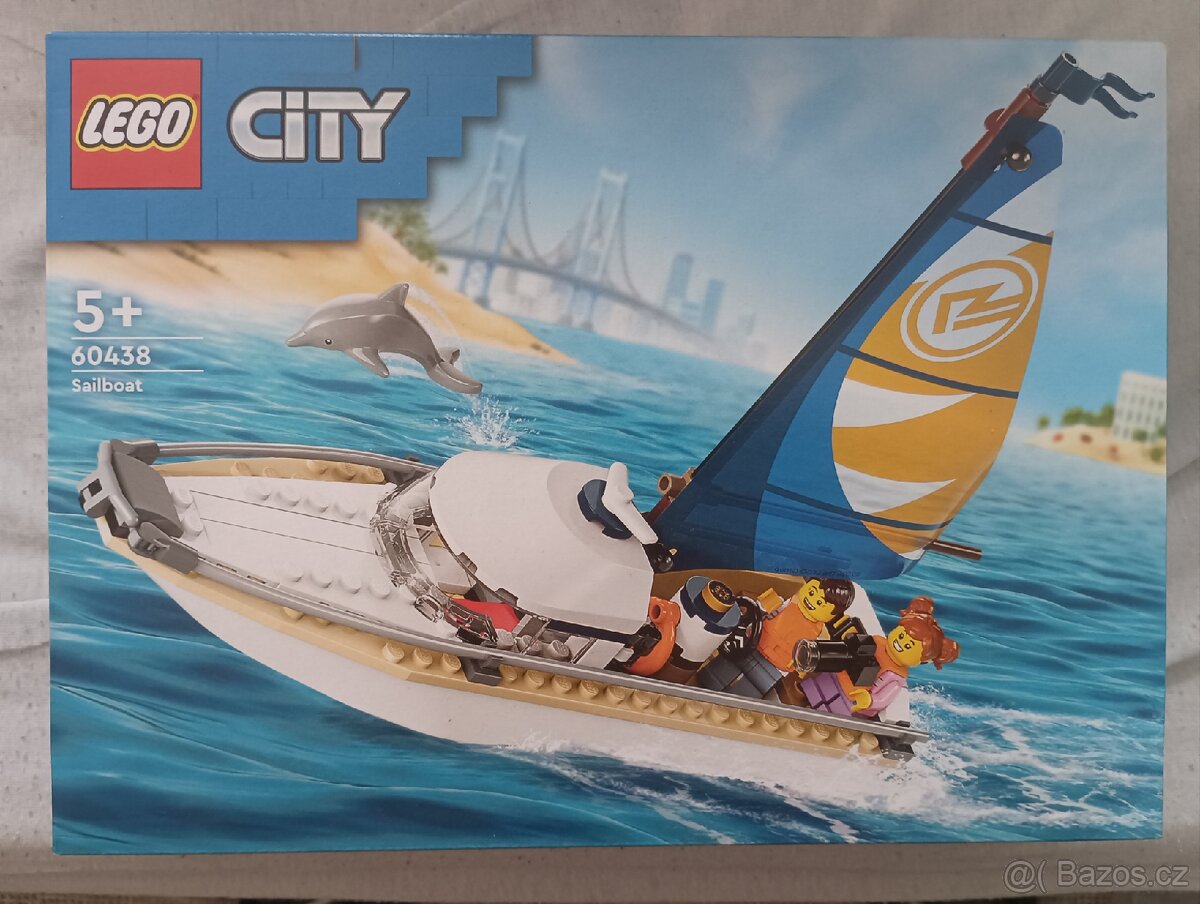 Lego plachetnice 60438