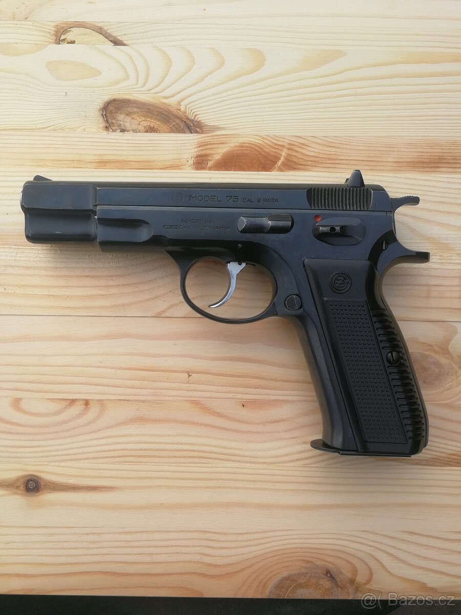 pistol CZ 75 1983