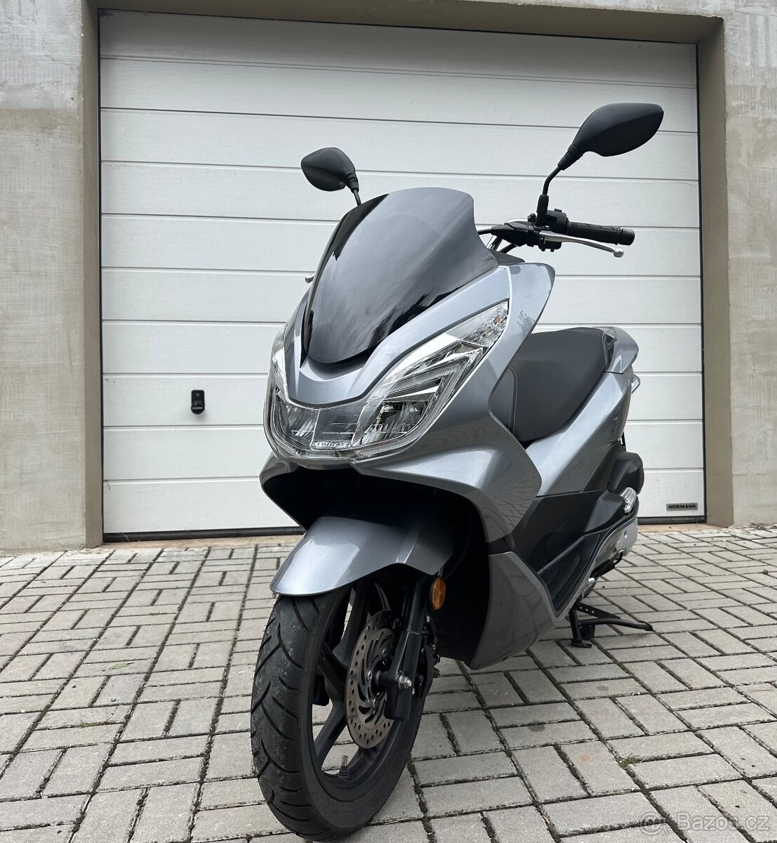 Honda PcX 125, 2017, cz doklady