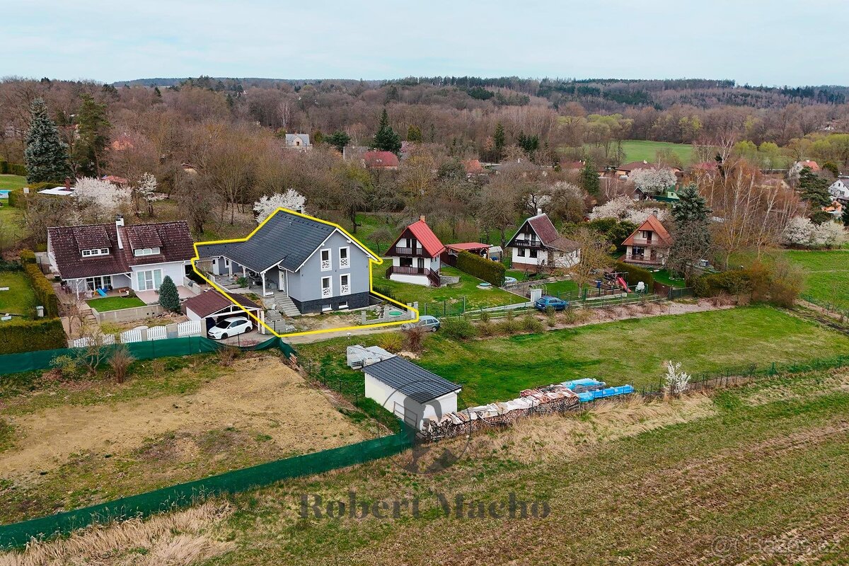 Prodej krásného rodinného domu, 220 m2, pozemek 458 m2 - Sob