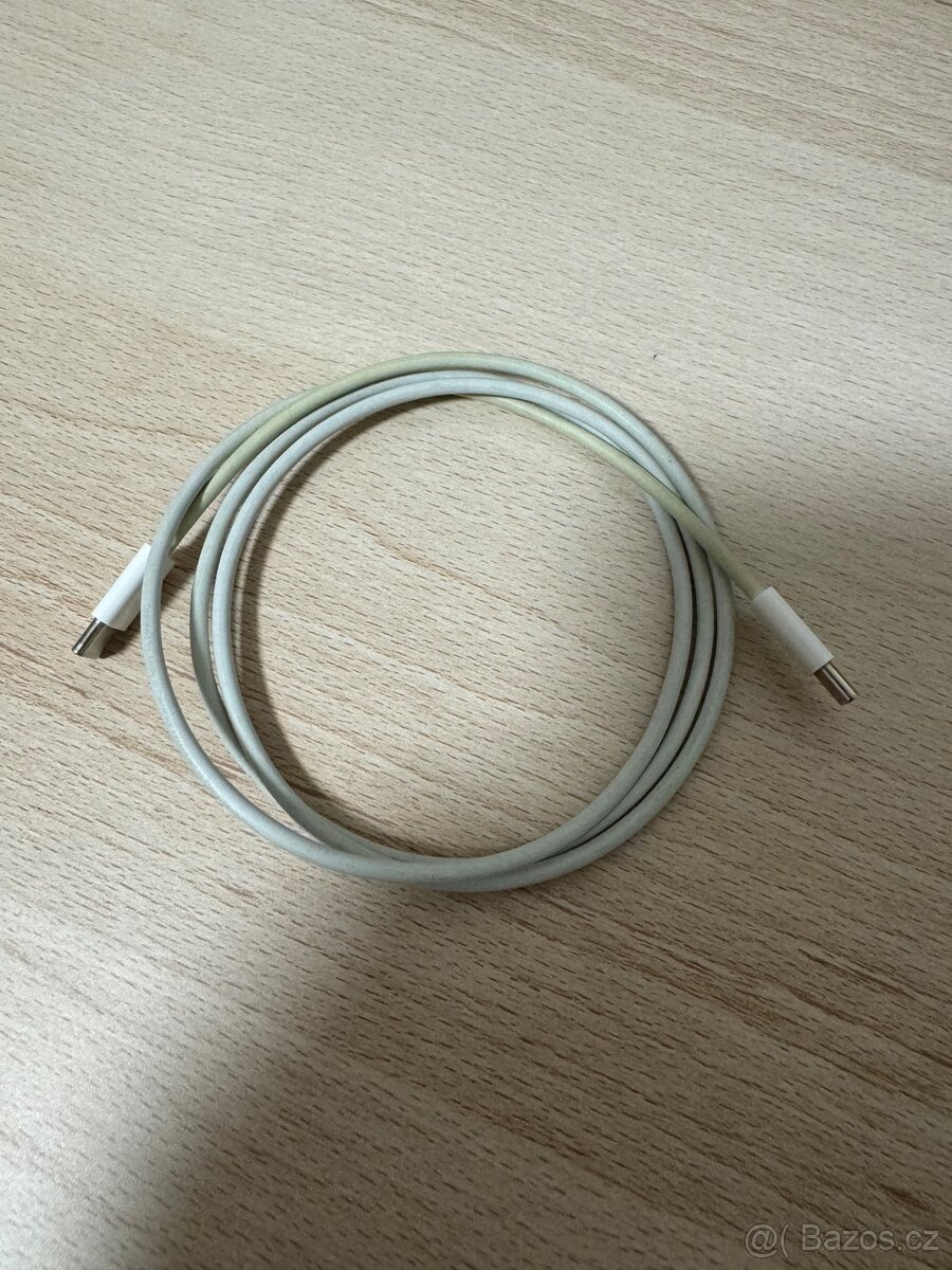 Apple USB-C nabíjecí kabel