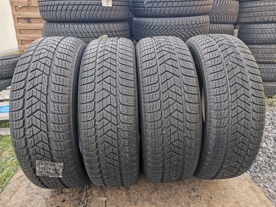 ZIMNI PNEU Pirelli 215/65/17  2019r 7.5mm 4KS