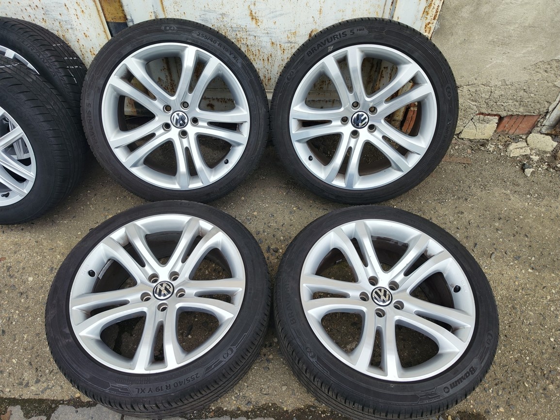 19"letní alu sada Savannah 5x112 origo Tiguan 255/40