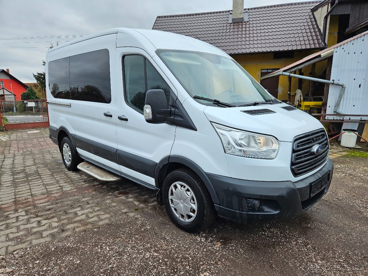 Ford Transit 2,0 TDCI 96 Kw, r.v.10/2019,215t.km,8-míst,neha