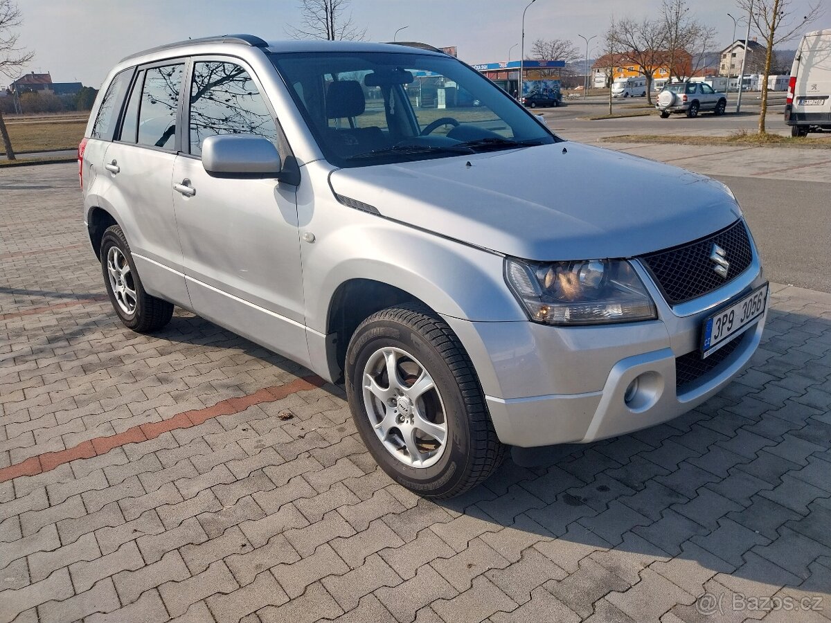 SUZUKI GRAND VITARA 2,0i / 2008/ČR/273tkm/4x4