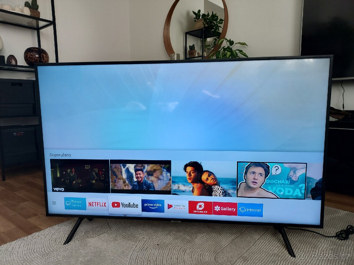 4K Samsung TV 139cm