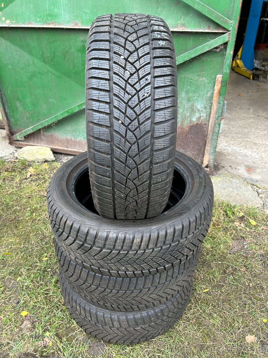 4ks zimní pneu Goodyear 195/50/16