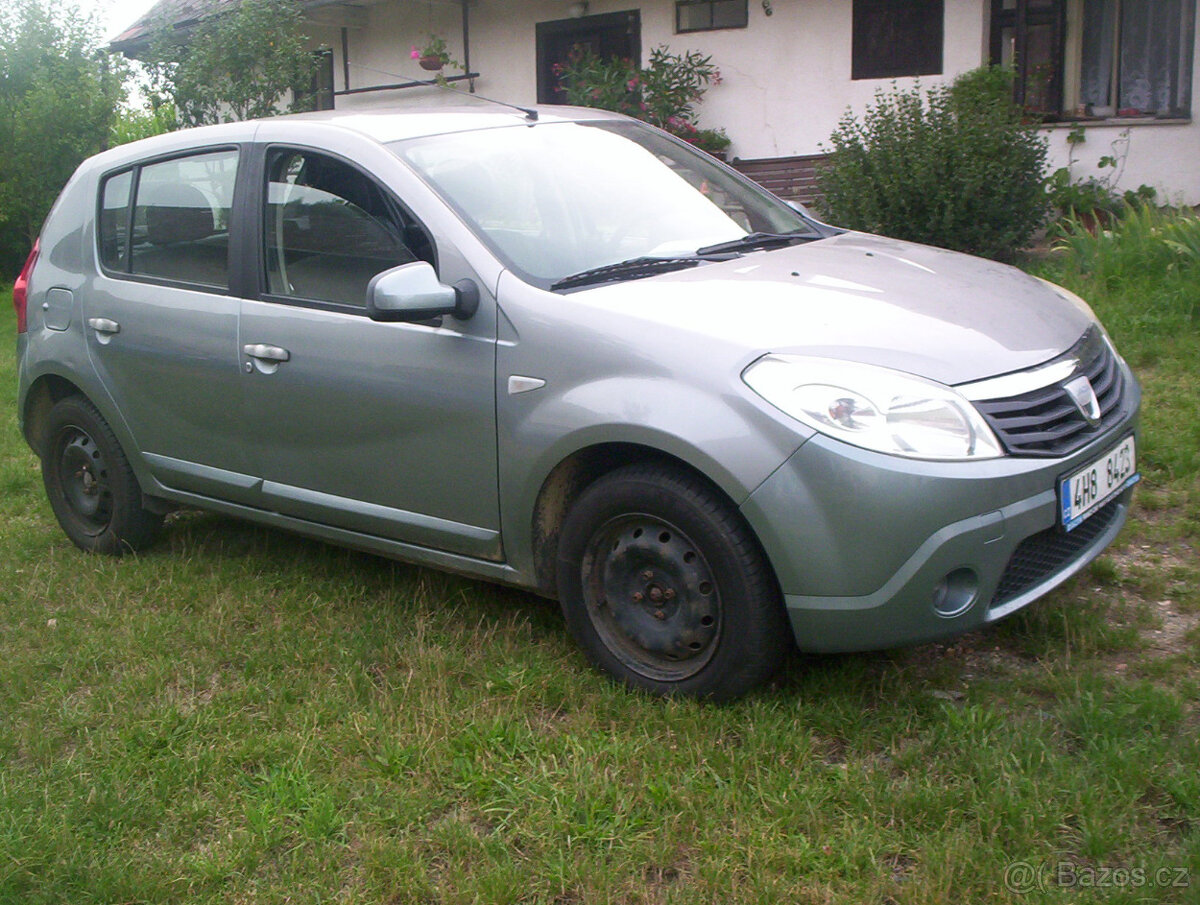 Sandero 1,6   rok 2011  STk  do 8/2026  172000 km