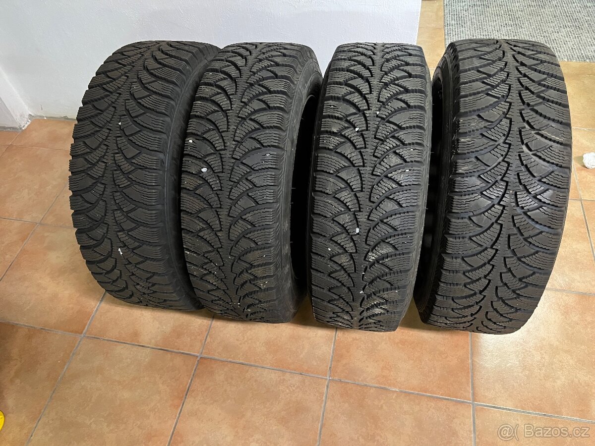 Zimní pneumatiky 205/60/R16