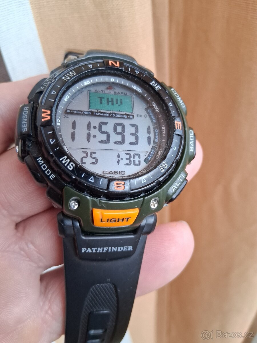 Hodinky CASIO PATHFINDER PAG 40