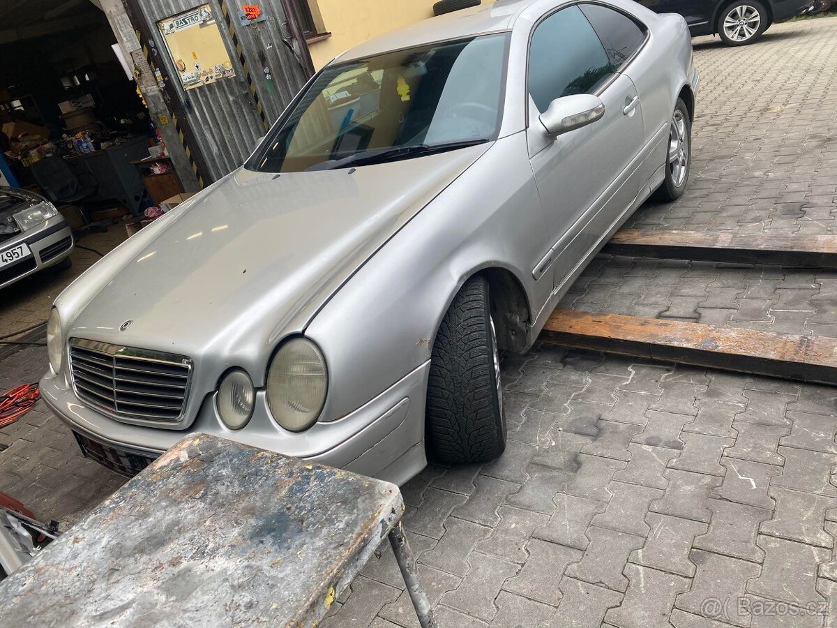 Mercedes clk 200 2.0 i RV:2001