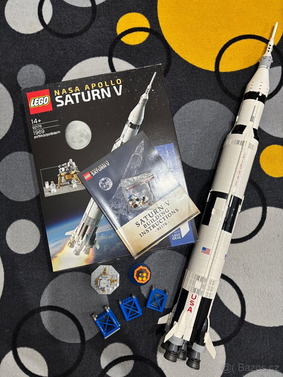 LEGO Ideas 92176 NASA Apollo Saturn V