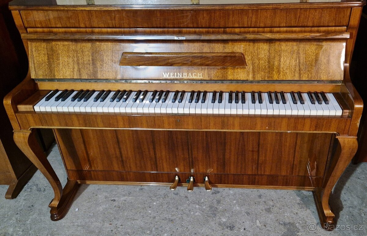 Piano Weinbach chippendale - Petrof - Hnědý lesk