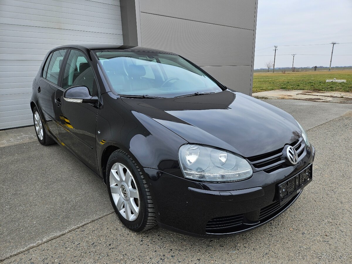 VW Golf 5 1.9 TDi top výbava